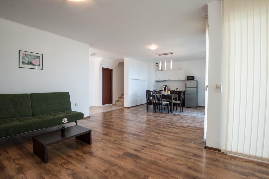Momchil Villas Balchik Bagian luar foto